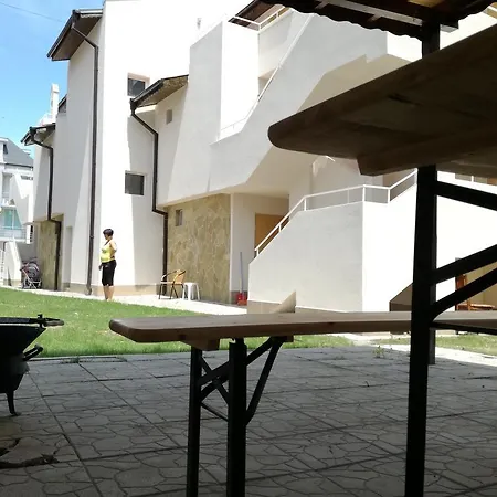 Vendégház Siana House 3*