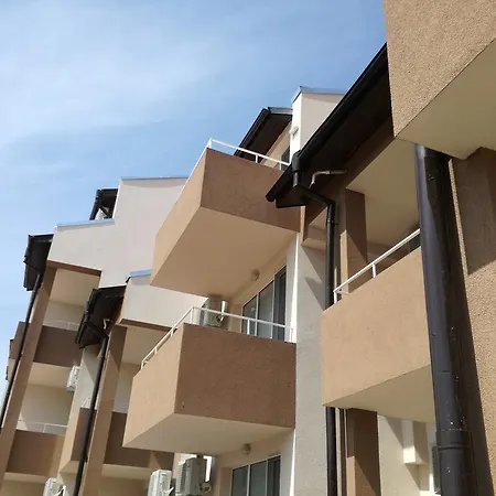 Siana House Affittacamere Ravda