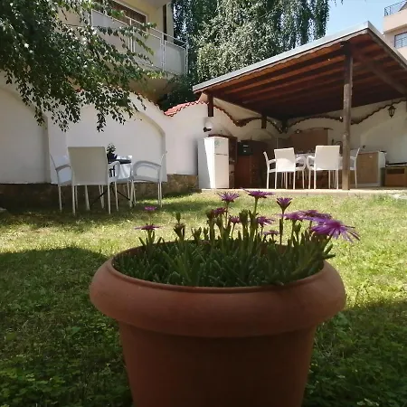 Гостевой дом Siana House Равда