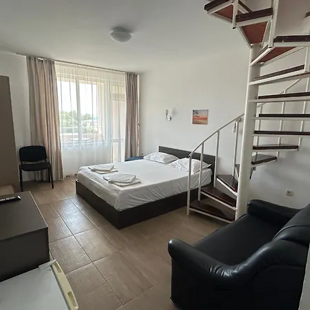 Siana House 3* Равда