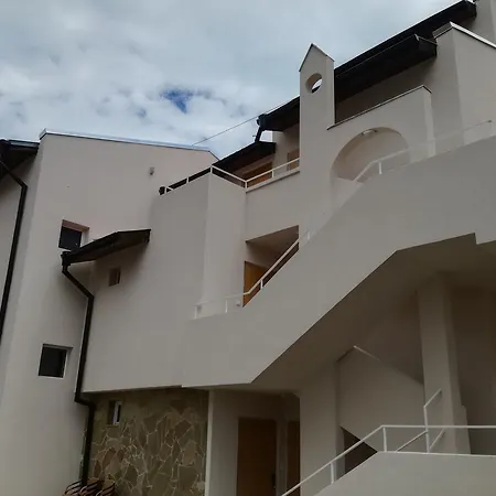 Къща за гости Siana House Равда