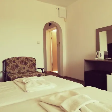 Siana House Къща за гости 3*